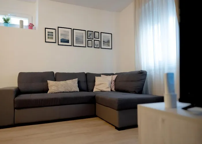 Apartment Cristian House Vasto